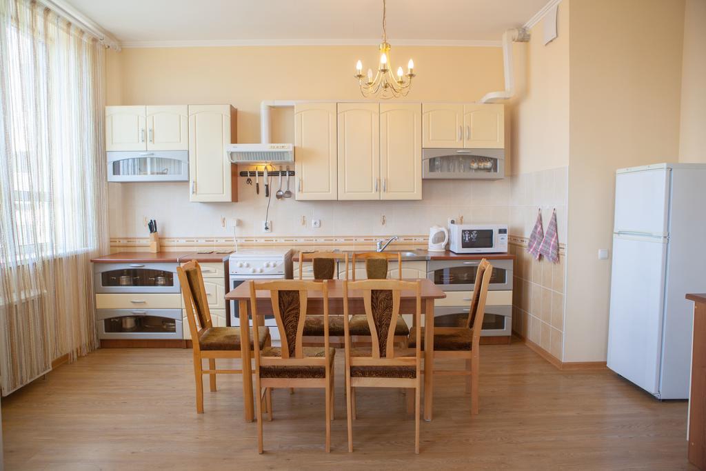 Apartment In 2 Min From Poznyaky Metro Station Киев Экстерьер фото